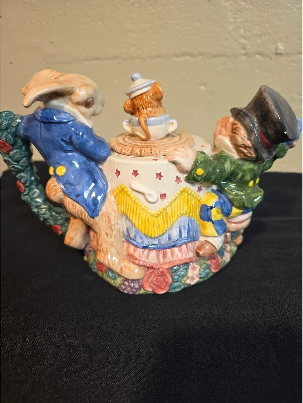Fitz and Floyd Alice in Wonderland Teapot 1992 – Mad Hatter & March Hare